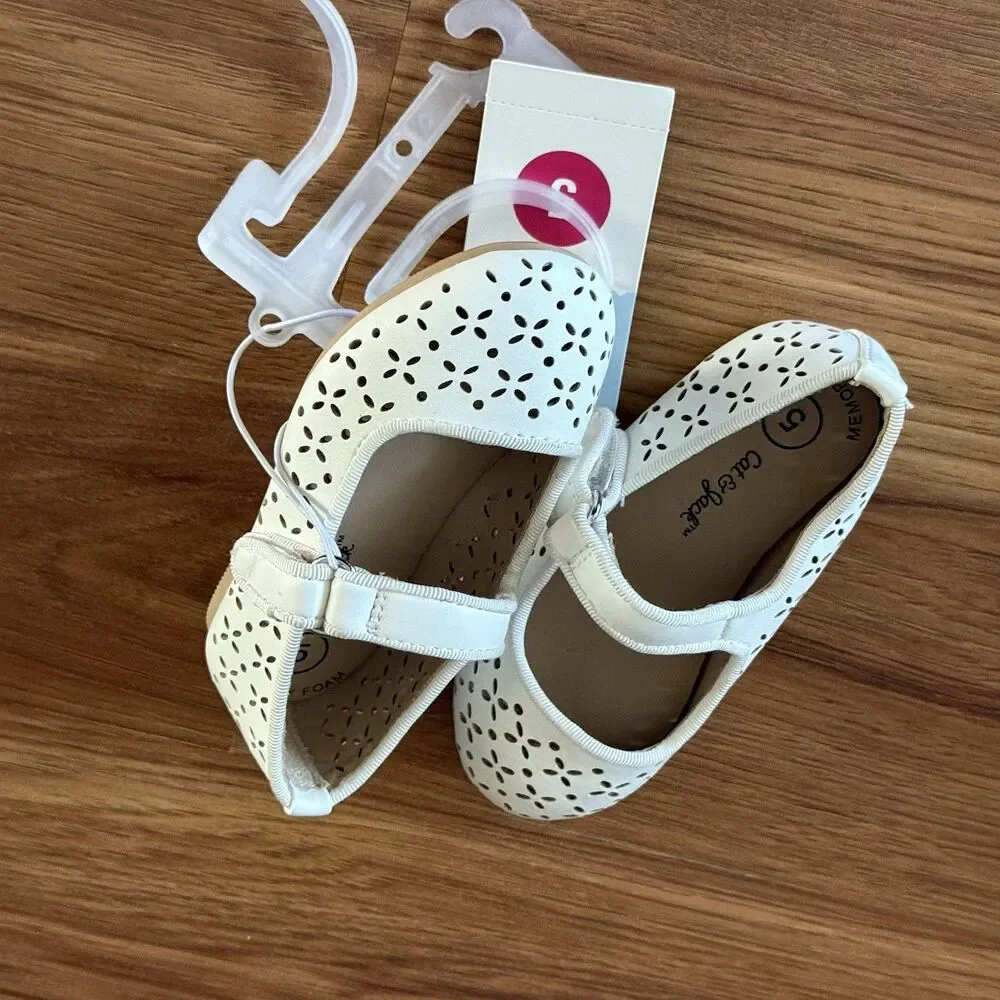 Cat & Jack Girls White Mary Jane Shoes Size 5T New - Picture 16 of 16
